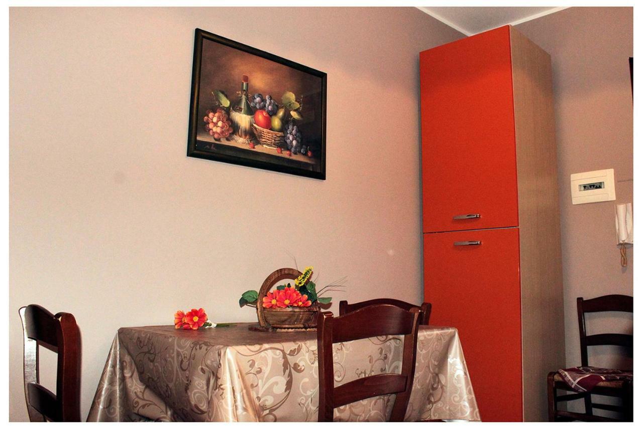 Casa Vacanza "La Chiazza Di Grutti" Grotte  Εξωτερικό φωτογραφία
